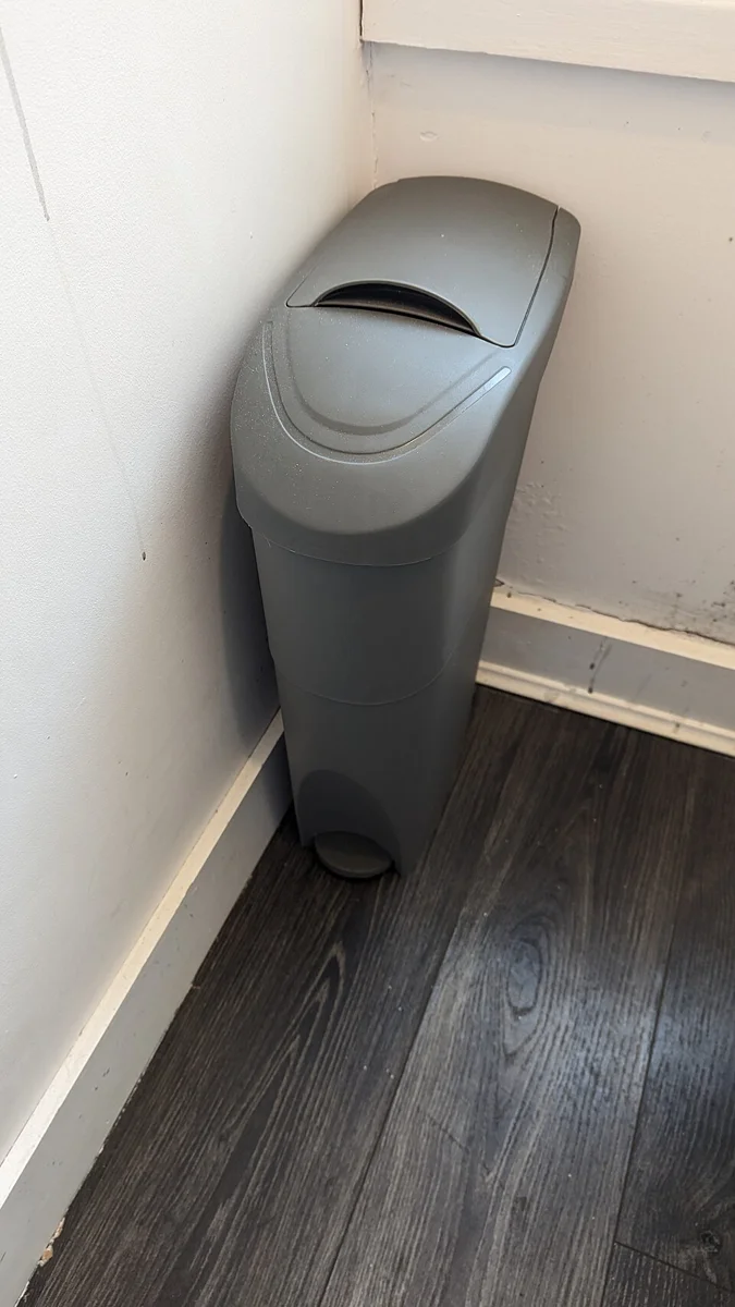 Pedal Sanitary Bin (reference photograph)